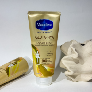 Vaseline Gluta Hya UV lotion for dark spots and uneven skin tone